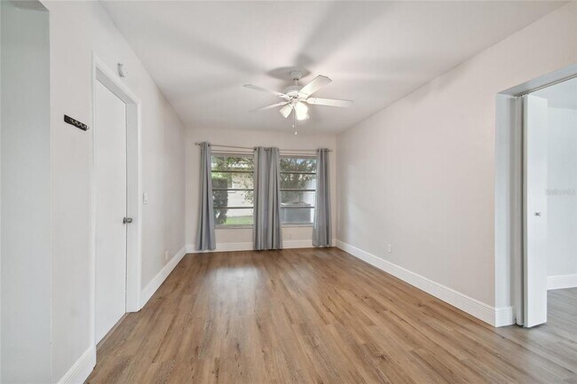 Building Photo - 2111 Lanai Ave