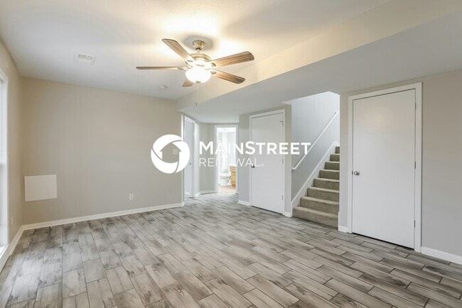 Building Photo - 3 Bedroom Pet-Friendly Home in KEARNEY, MO with Main Street Renewal