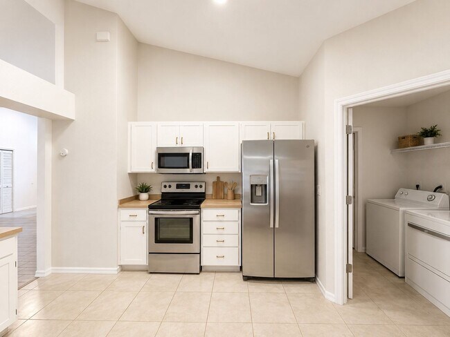 Building Photo - 3 Bedroom 2.5 Bath In Alafaya Woods