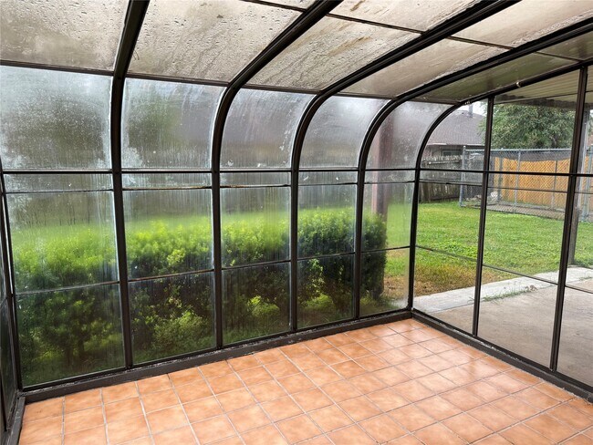 Building Photo - 16431 Canario Dr