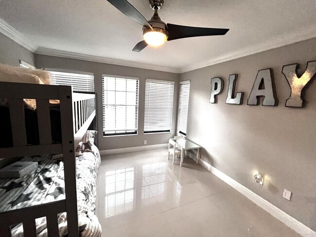 Building Photo - 6186 Duckweed Rd