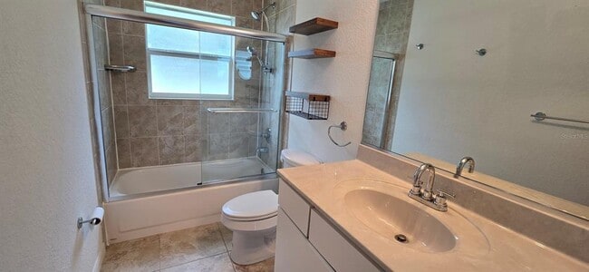 Building Photo - 5906 SW 172nd Loop