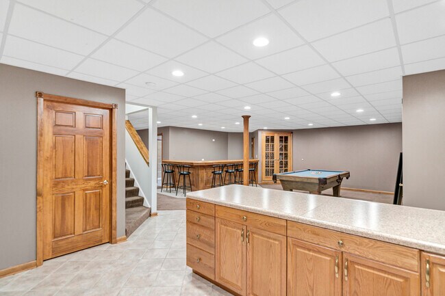 Building Photo - 4N550 School Rd