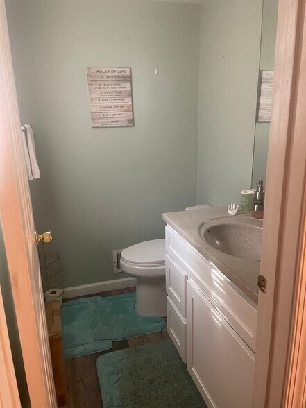 Building Photo - 454 Saint Giles Ct