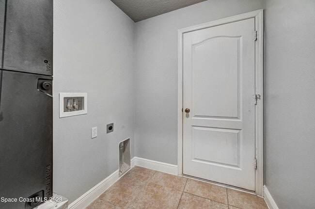 Building Photo - 1202 Becket Pl