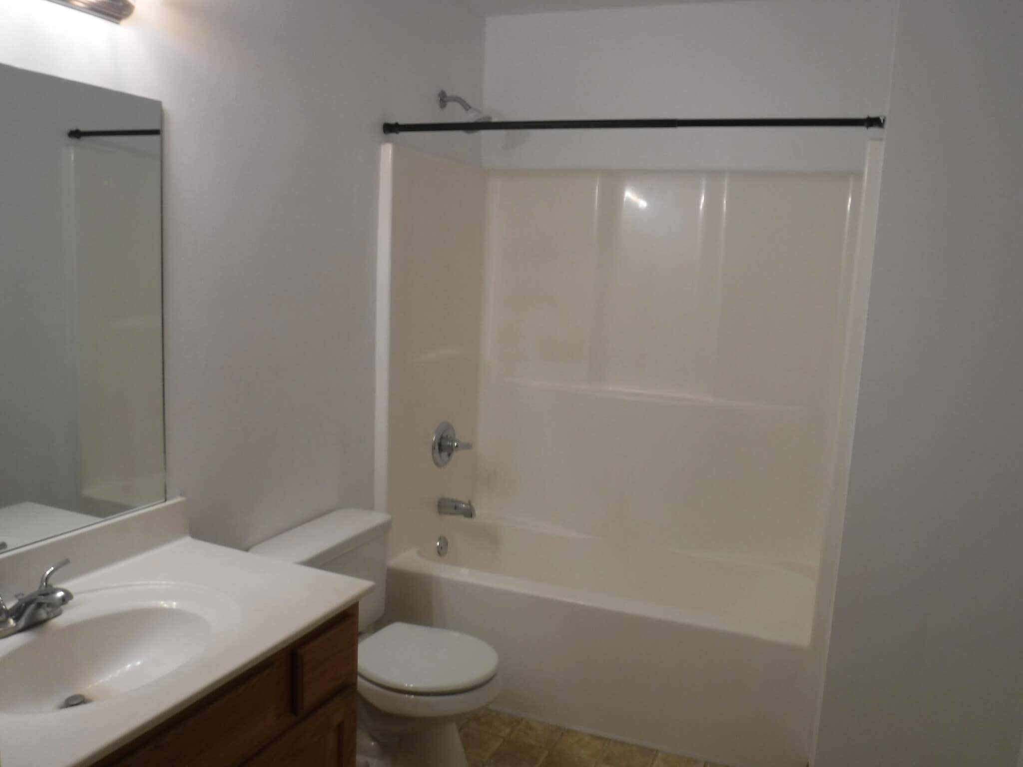 Building Photo - 5606 Valley View Dr