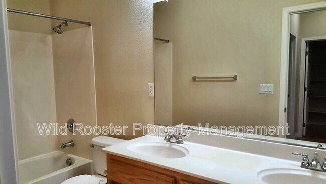 Building Photo - 6624 Capwell Way