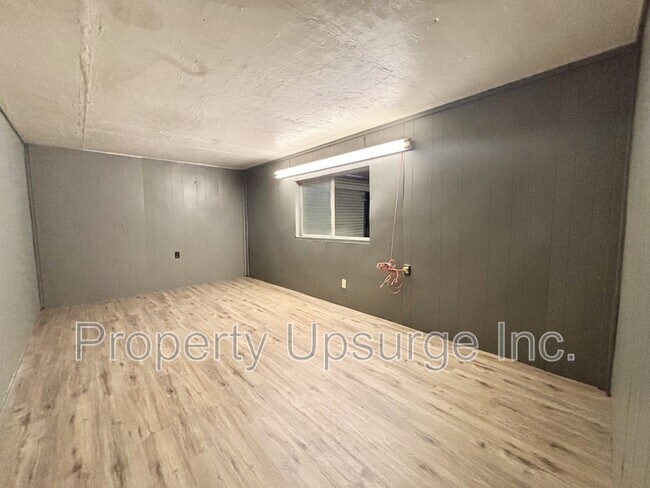 Building Photo - 6200 Stainless Way