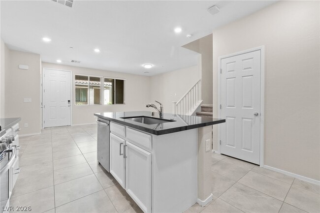 Building Photo - 6243 Milford Sound St