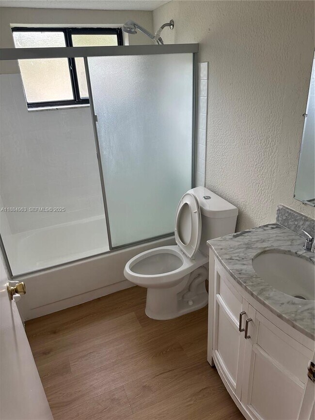 Building Photo - 130 NW 60th Ave