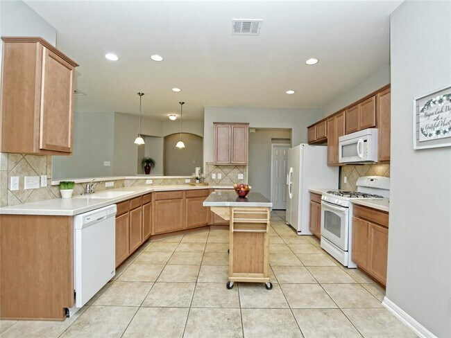 Building Photo - 4228 Rolling Water Dr