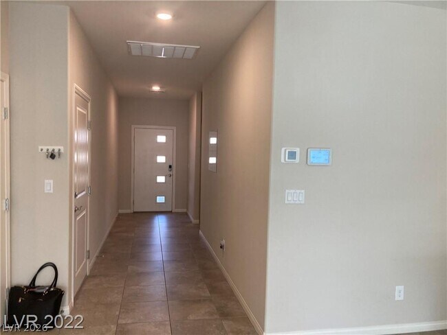 Building Photo - 7914 Pearly Ct