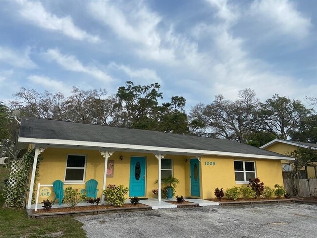 Building Photo - 1009 Sumner Blvd