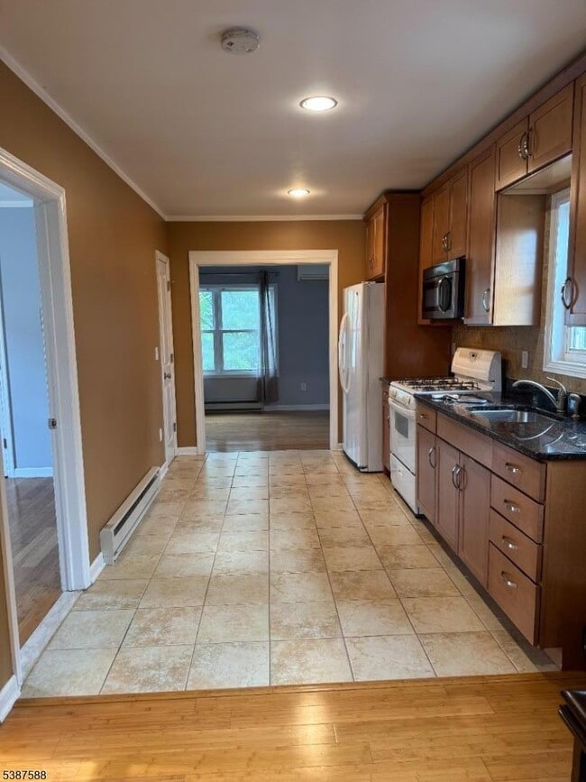 Building Photo - 205 Valley Brook Ave