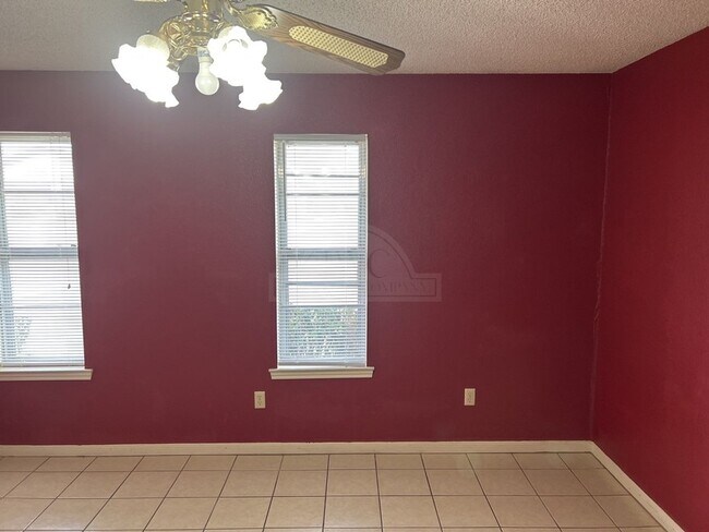 Building Photo - 2608 Jade Rd, Killeen