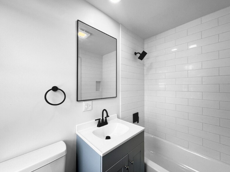 Building Photo - 1046-1064 Shoemaker St