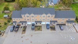 Building Photo - 7 Gorham St