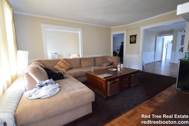 Building Photo - 24 Crosby Rd