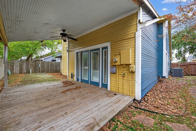 Building Photo - 12811 Ashford Meadow Dr