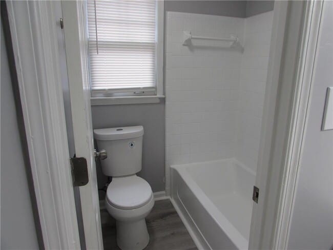 Building Photo - 1774 Twin Brooks Dr SE