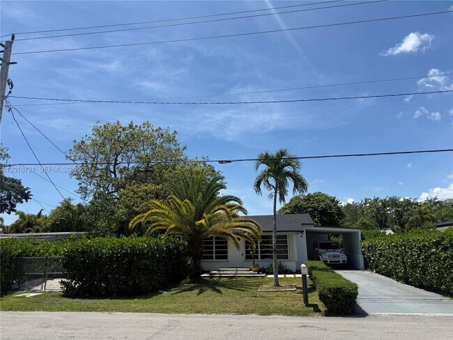 Building Photo - 9040 SW 156th St