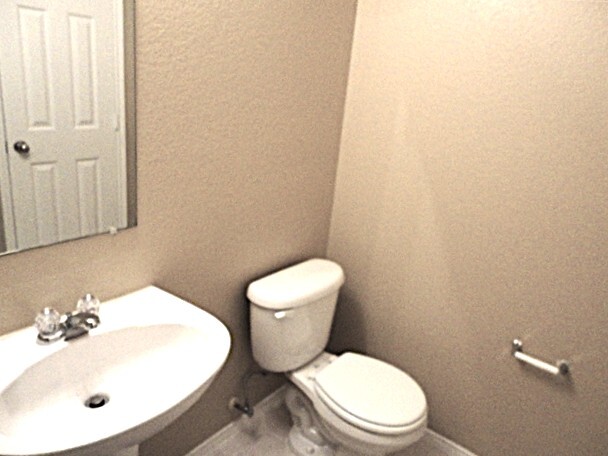 Building Photo - 606 Chapman Dr
