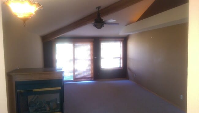 Building Photo - Three Bedroom Condo for rent!