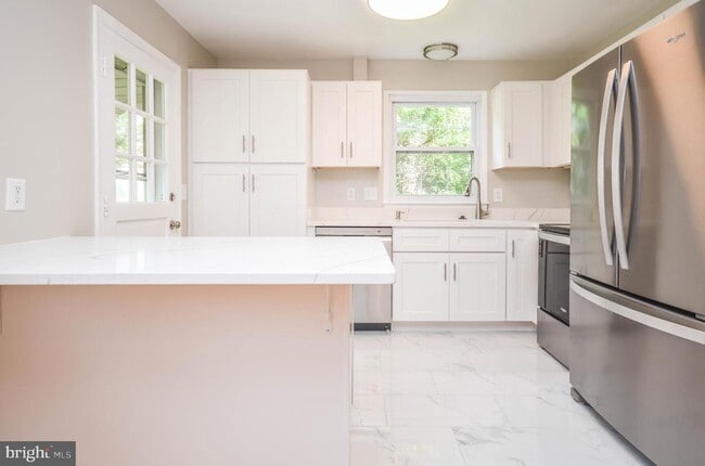 Building Photo - 3814 Archer Pl