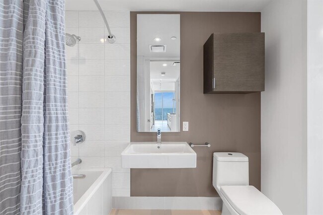 Building Photo - 301 West Ave