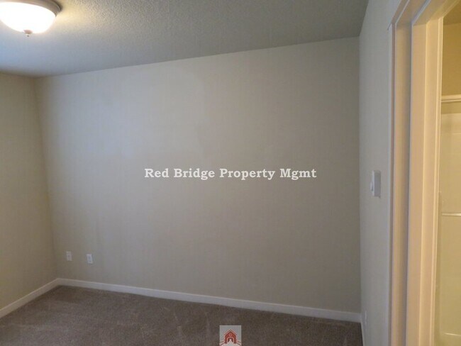 Building Photo - 28500 SW Villebois Dr N