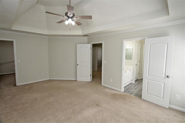 Building Photo - 2210 Orchard Park Cir NW