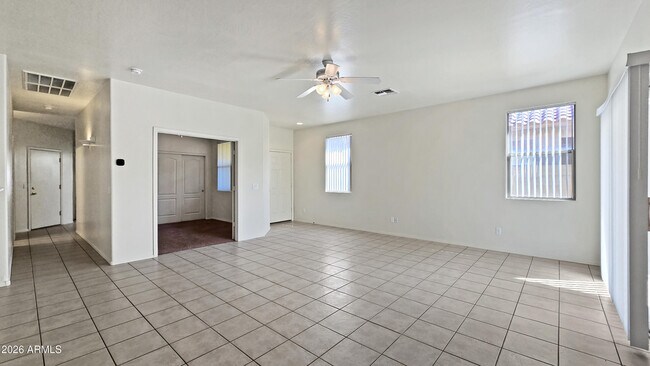 Building Photo - 12519 W Campina Dr