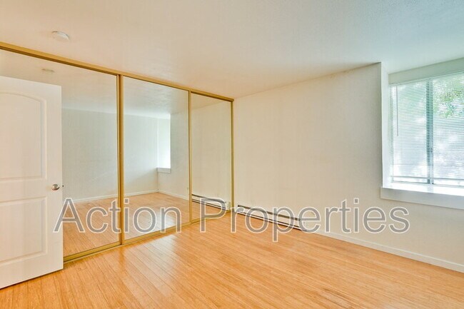 Building Photo - 505 Cypress Point Dr