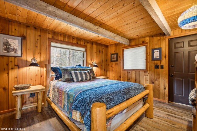 Building Photo - Lion Mountain Two Bedroom with Whitefish Lake Views