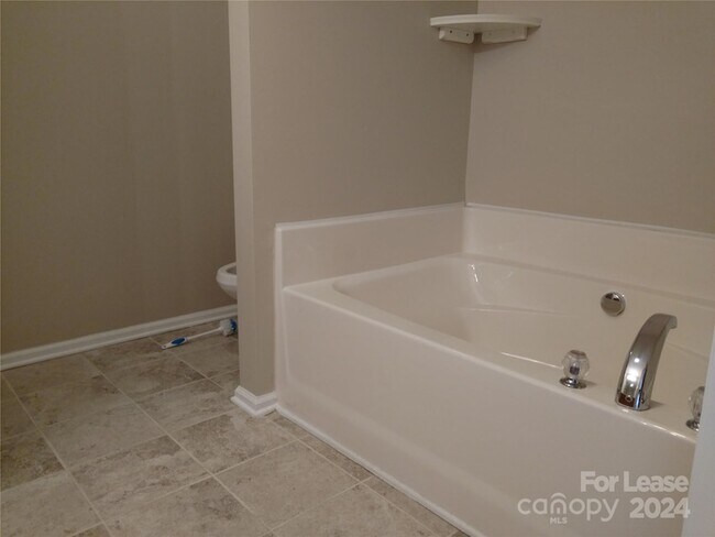 Building Photo - 1309 Smokey Quartz Ln