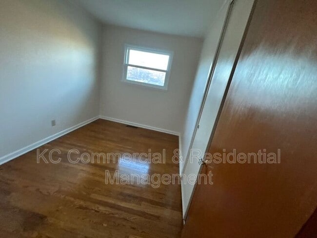 Building Photo - 11508 E 51 St S