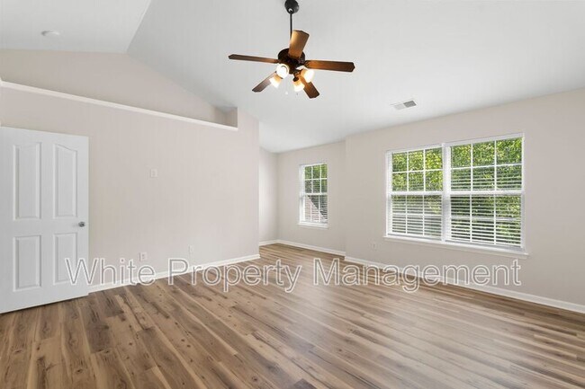 Building Photo - 12427 Oakton Hunt Dr