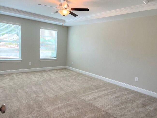 Building Photo - Coming Soon - Beautiful Home in Benson!