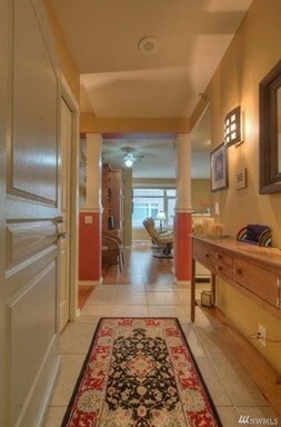 Building Photo - Spacious 1 Bedroom Condo in Belltown Available Now!