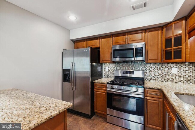Building Photo - 103 Claridge Ct
