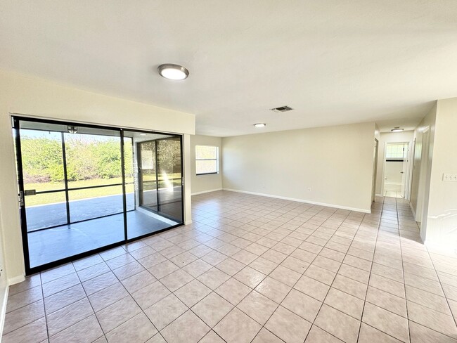 Building Photo - ** GOLDEN GATE ESTATES ** 3 BED / 2 BATH -...