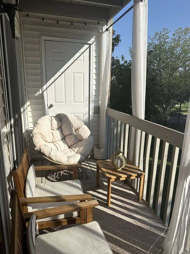 Building Photo - 4402 W Shamrock Ln