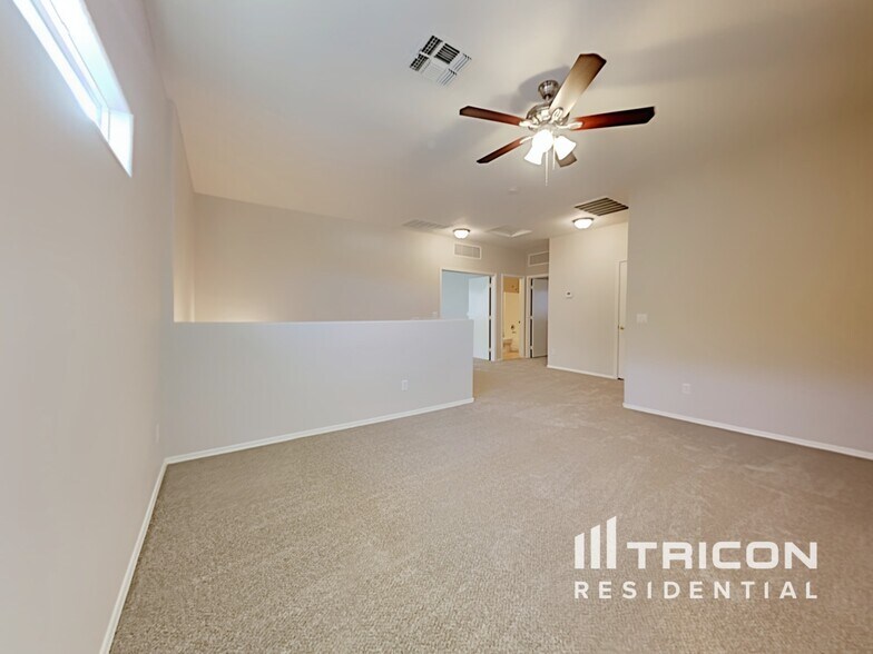 Building Photo - 14415 N 132nd Dr