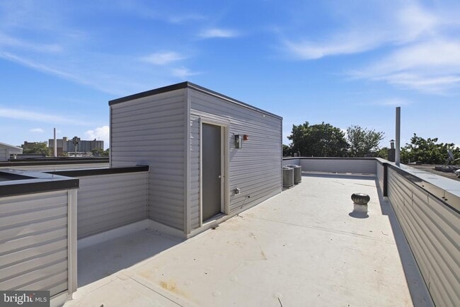Building Photo - 2346 N 16th St