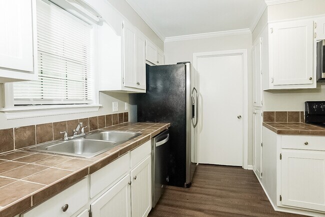 Building Photo - Charming 3-Bedroom Home in Martinez, GA