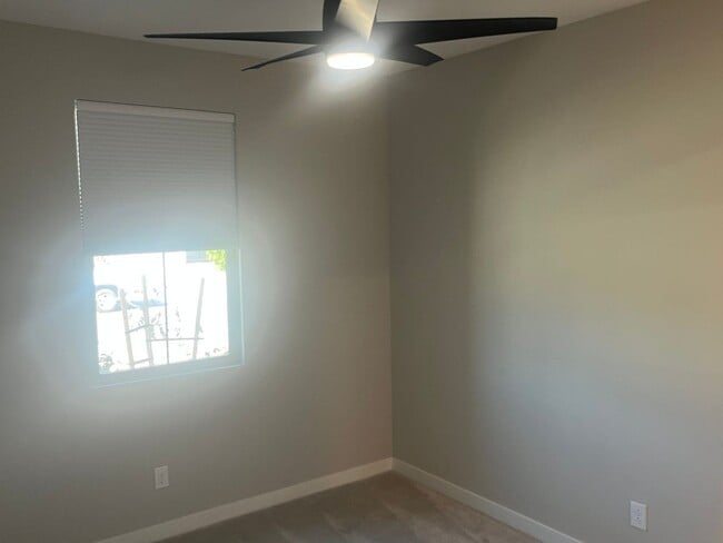 Building Photo - 17295 W Valentine St