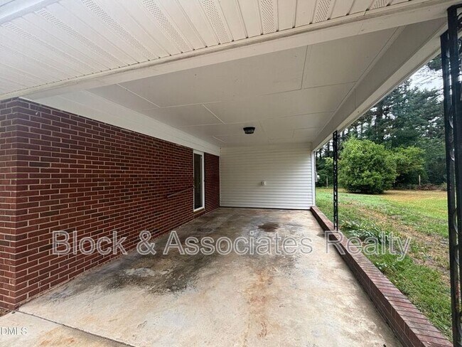 Building Photo - 3609 Melrose Dr