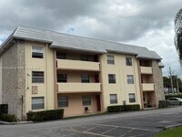 Building Photo - 8951 SW 72nd St