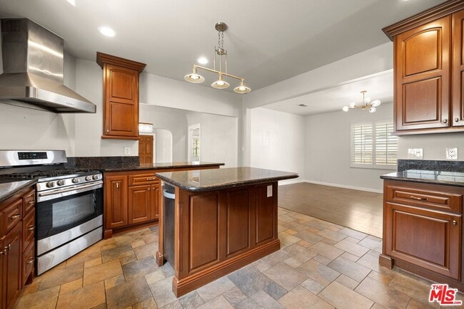 Building Photo - 4334 Lyceum Ave
