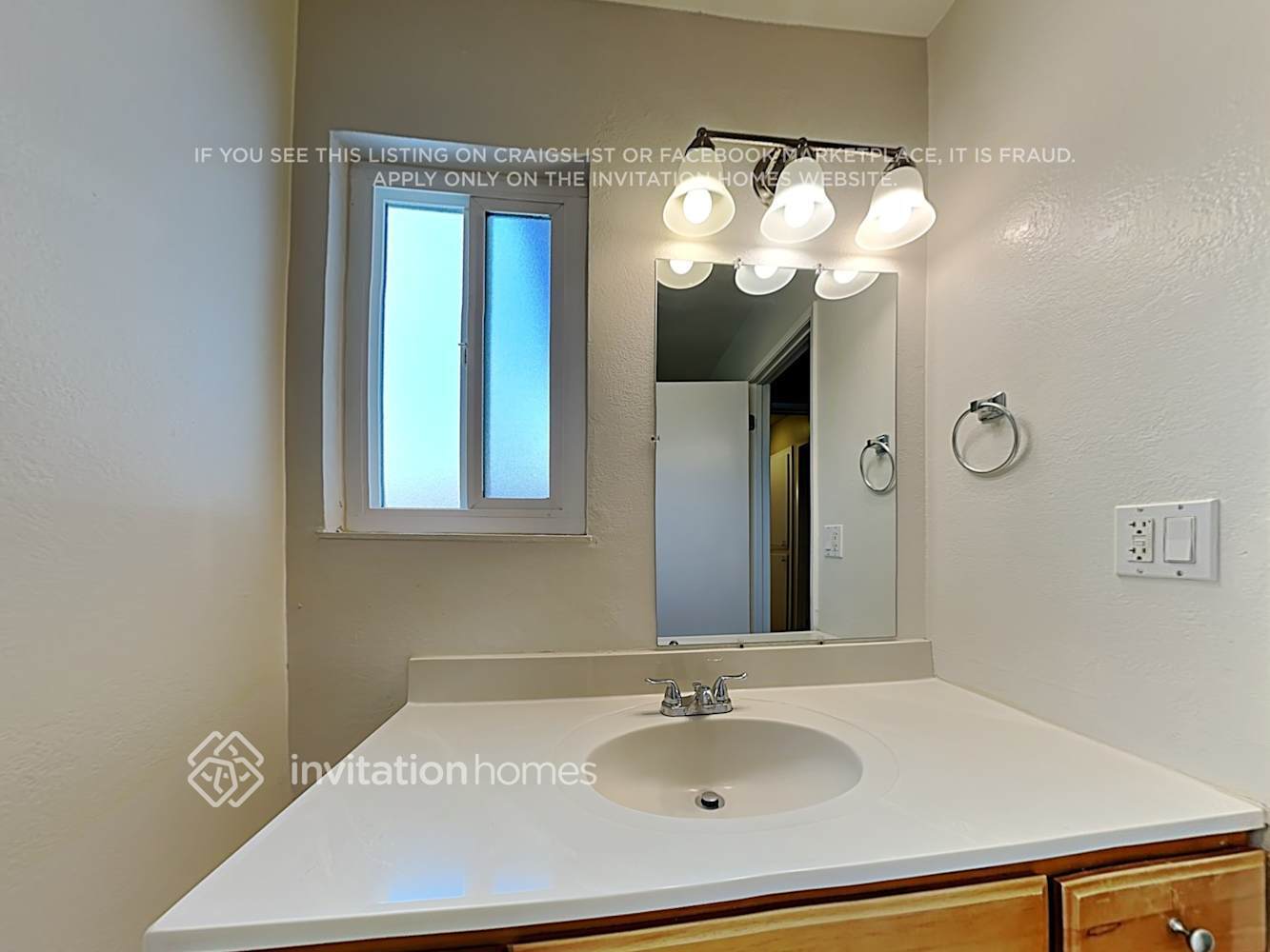 Building Photo - 604 Tule Goose Dr